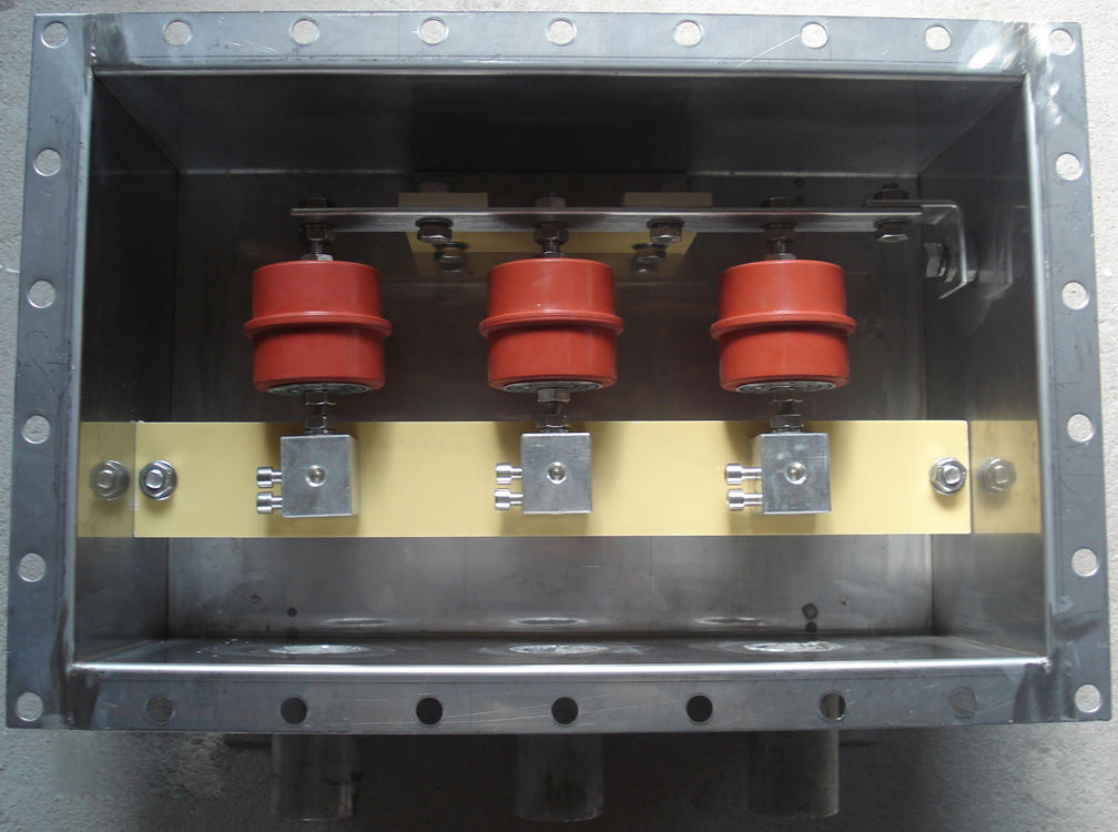 交叉互聯(lián)接地箱